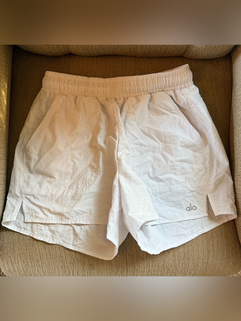 Alo Yoga Alumni Short White